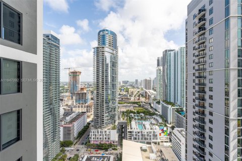 Condo in Miami, Florida, 1 bedroom  № 2152936 - photo 22