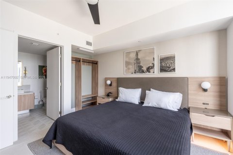 Condo in Miami, Florida, 1 bedroom  № 2152936 - photo 16