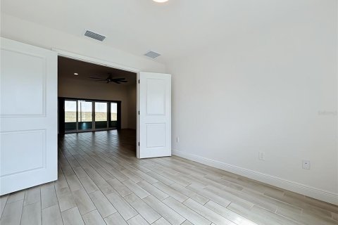 House in Oxford, Florida 4 bedrooms, 187.29 sq.m. № 2405097 - photo 24