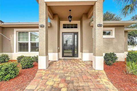 House in Oxford, Florida 4 bedrooms, 187.29 sq.m. № 2405097 - photo 6