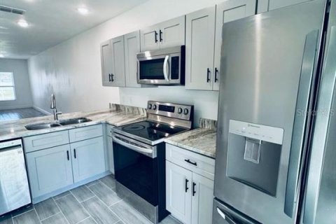 Appartement à louer à Poinciana, Floride: 3 chambres, 130.06 m2 № 2114129 - photo 11