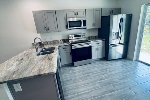 Appartement à louer à Poinciana, Floride: 3 chambres, 130.06 m2 № 2114129 - photo 9