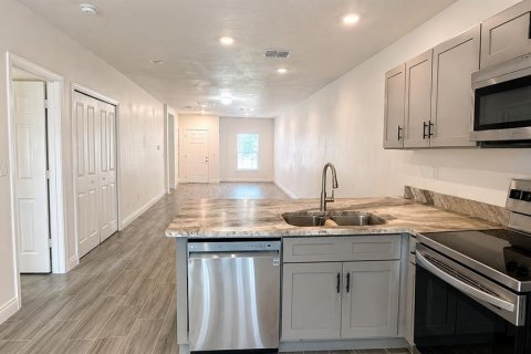 Appartement à louer à Poinciana, Floride: 3 chambres, 130.06 m2 № 2114129 - photo 10