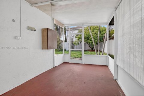 Купить виллу или дом в Санрайз, Флорида 3 спальни, 171.59м2, № 2038373 - фото 20