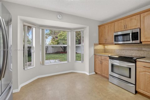 Купить виллу или дом в Санрайз, Флорида 3 спальни, 171.59м2, № 2038373 - фото 18