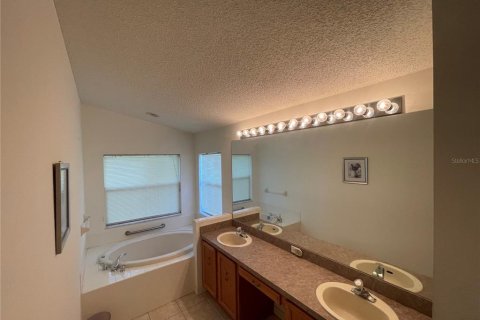 Casa en venta en Spring Hill, Florida, 3 dormitorios, 183.48 m2 № 1630090 - foto 10