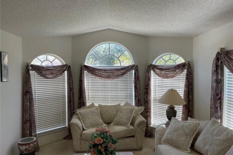Casa en venta en Spring Hill, Florida, 3 dormitorios, 183.48 m2 № 1630090 - foto 3