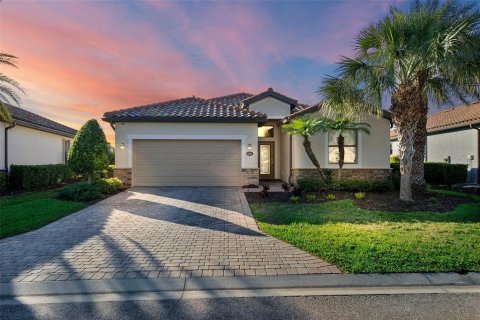 House in Bradenton, Florida 4 bedrooms, 186.36 sq.m. № 1526105 - photo 13