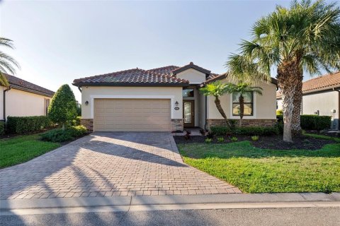 House in Bradenton, Florida 4 bedrooms, 186.36 sq.m. № 1526105 - photo 1