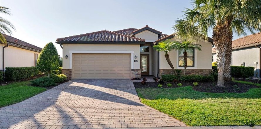 House in Bradenton, Florida 4 bedrooms, 186.36 sq.m. № 1526105