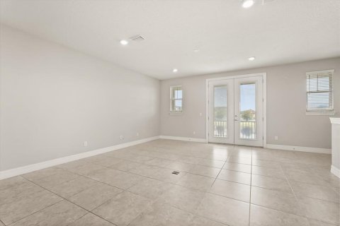 Adosado en venta en Orlando, Florida, 3 dormitorios, 188.22 m2 № 1755029 - foto 9