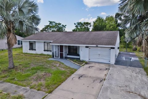 Villa ou maison à vendre à North Port, Floride: 3 chambres, 122.63 m2 № 2149154 - photo 2