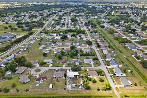 Villa ou maison à vendre à North Port, Floride: 3 chambres, 122.63 m2 № 2149154 - photo 7
