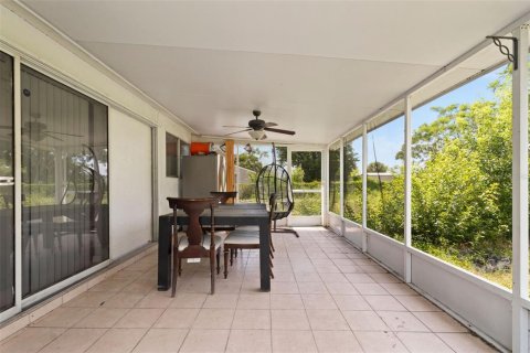 Villa ou maison à vendre à North Port, Floride: 3 chambres, 122.63 m2 № 2149154 - photo 22