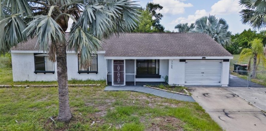 Villa ou maison à North Port, Floride 3 chambres, 122.63 m2 № 2149154