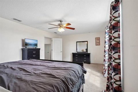 House in Orlando, Florida 6 bedrooms, 471.85 sq.m. № 2151532 - photo 25