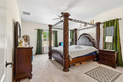 House in Orlando, Florida 6 bedrooms, 471.85 sq.m. № 2151532 - photo 13