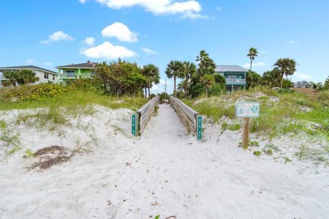 House in Indian Rocks Beach, Florida 4 bedrooms, 107.02 sq.m. № 2123091 - photo 6