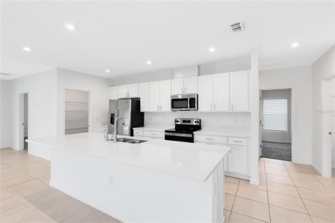 Casa en venta en Kissimmee, Florida, 4 dormitorios, 194.26 m2 № 1804111 - foto 6