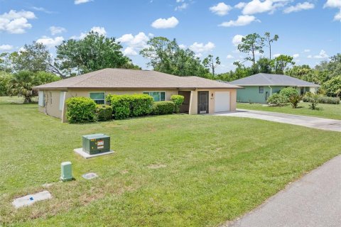 Villa ou maison à vendre à Port Charlotte, Floride: 3 chambres, 180.04 m2 № 1877161 - photo 29