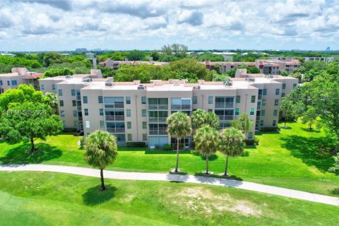 Condominio en Davie, Florida, 3 dormitorios  № 2044916