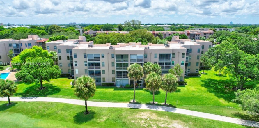 Condominio en Davie, Florida, 3 dormitorios  № 2044916
