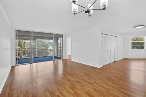 Condominio en venta en Davie, Florida, 3 dormitorios, 104.42 m2 № 2044916 - foto 14