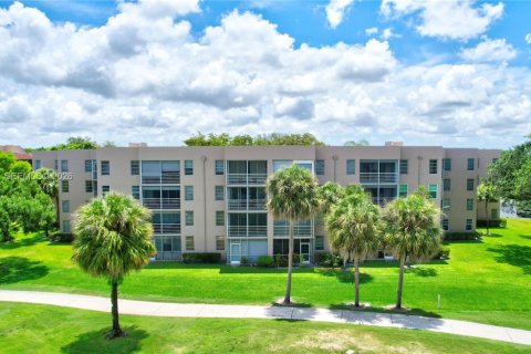 Condominio en venta en Davie, Florida, 3 dormitorios, 104.42 m2 № 2044916 - foto 2