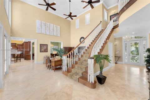 Casa en venta en Islamorada, Village of Islands, Florida, 5 dormitorios, 443.14 m2 № 2066561 - foto 13