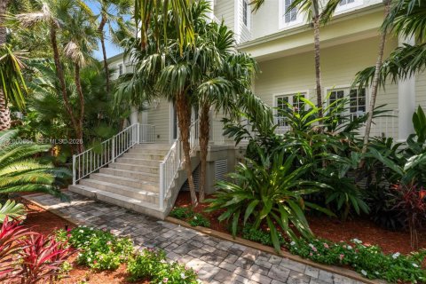 Casa en venta en Islamorada, Village of Islands, Florida, 5 dormitorios, 443.14 m2 № 2066561 - foto 8