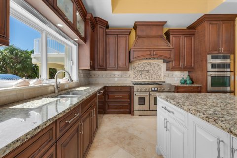 Casa en venta en Islamorada, Village of Islands, Florida, 5 dormitorios, 443.14 m2 № 2066561 - foto 21