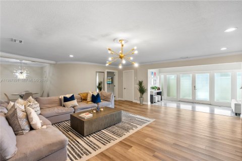 Villa ou maison à vendre à Oakland Park, Floride: 5 chambres, 413.04 m2 № 2063321 - photo 6