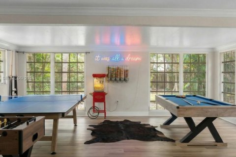 Villa ou maison à Oakland Park, Floride 5 chambres, 413.04 m2 № 2063321