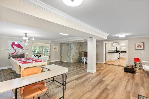 Villa ou maison à vendre à Oakland Park, Floride: 5 chambres, 413.04 m2 № 2063321 - photo 17