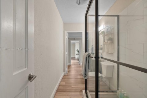 Villa ou maison à vendre à Oakland Park, Floride: 5 chambres, 413.04 m2 № 2063321 - photo 30