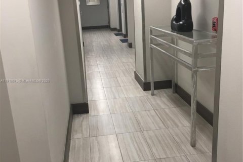 Condominio en alquiler en Miami Beach, Florida, 1 dormitorio, 70.61 m2 № 2017205 - foto 6