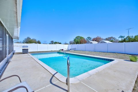 Villa ou maison à vendre à Sebring, Floride: 3 chambres, 149.02 m2 № 2038617 - photo 28