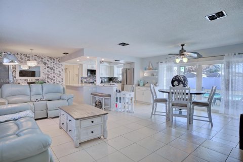 Villa ou maison à vendre à Sebring, Floride: 3 chambres, 149.02 m2 № 2038617 - photo 3