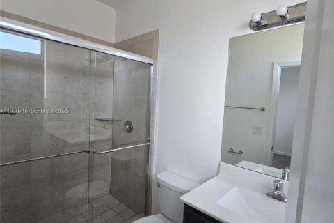 Touwnhouse à louer à Homestead, Floride: 3 chambres, 143.44 m2 № 1989473 - photo 11