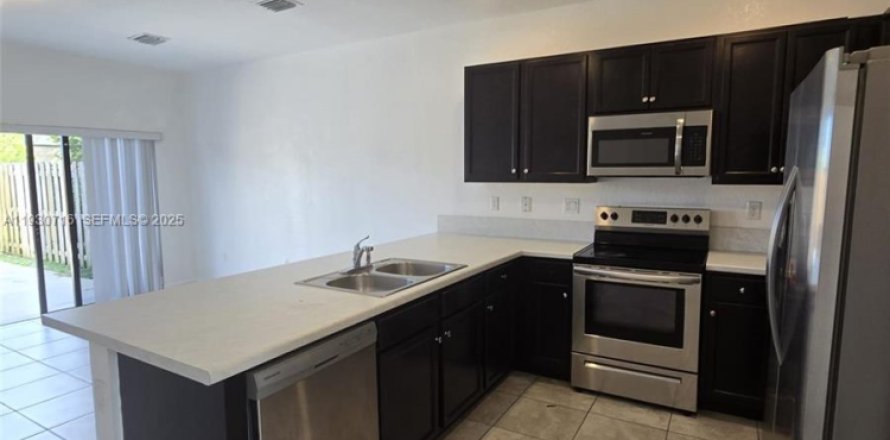 Touwnhouse à Homestead, Floride 3 chambres, 143.44 m2 № 1989473