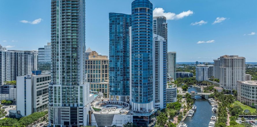 Condo à Fort Lauderdale, Floride, 5 chambres  № 2084418