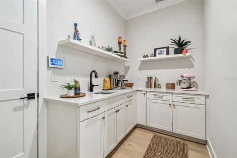 Casa en venta en Tampa, Florida, 5 dormitorios, 354.14 m2 № 1834618 - foto 16