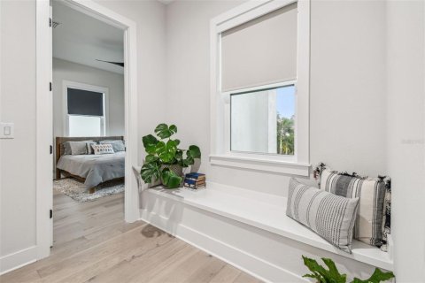 Casa en venta en Tampa, Florida, 5 dormitorios, 354.14 m2 № 1834618 - foto 27
