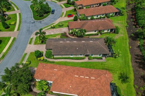 House in Bradenton, Florida 3 bedrooms, 178.37 sq.m. № 2299259