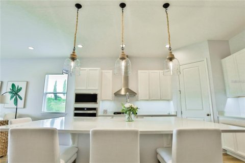 House in Montverde, Florida 5 bedrooms, 285.77 sq.m. № 1845120 - photo 10