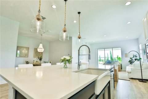 House in Montverde, Florida 5 bedrooms, 285.77 sq.m. № 1845120 - photo 12