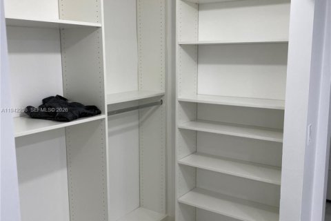 Снять в аренду кондоминиум в Бока-Ратон, Флорида 1 спальня, 89.19м2, № 1999786 - фото 14