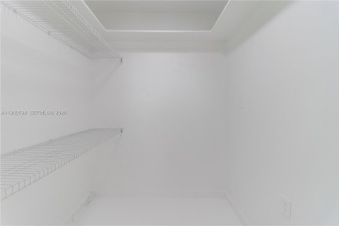 Condominio en venta en Miami Beach, Florida, 2 dormitorios, 88.26 m2 № 2021928 - foto 10