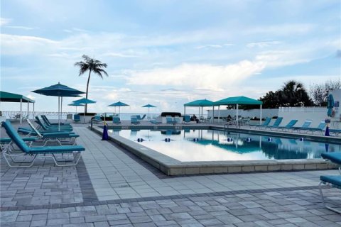 Condominio en alquiler en Hollywood, Florida, 1 dormitorio, 84.17 m2 № 1836508 - foto 3