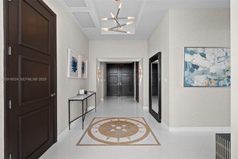 Condominio en venta en Sunny Isles Beach, Florida, 3 dormitorios, 257.15 m2 № 2035419 - foto 8